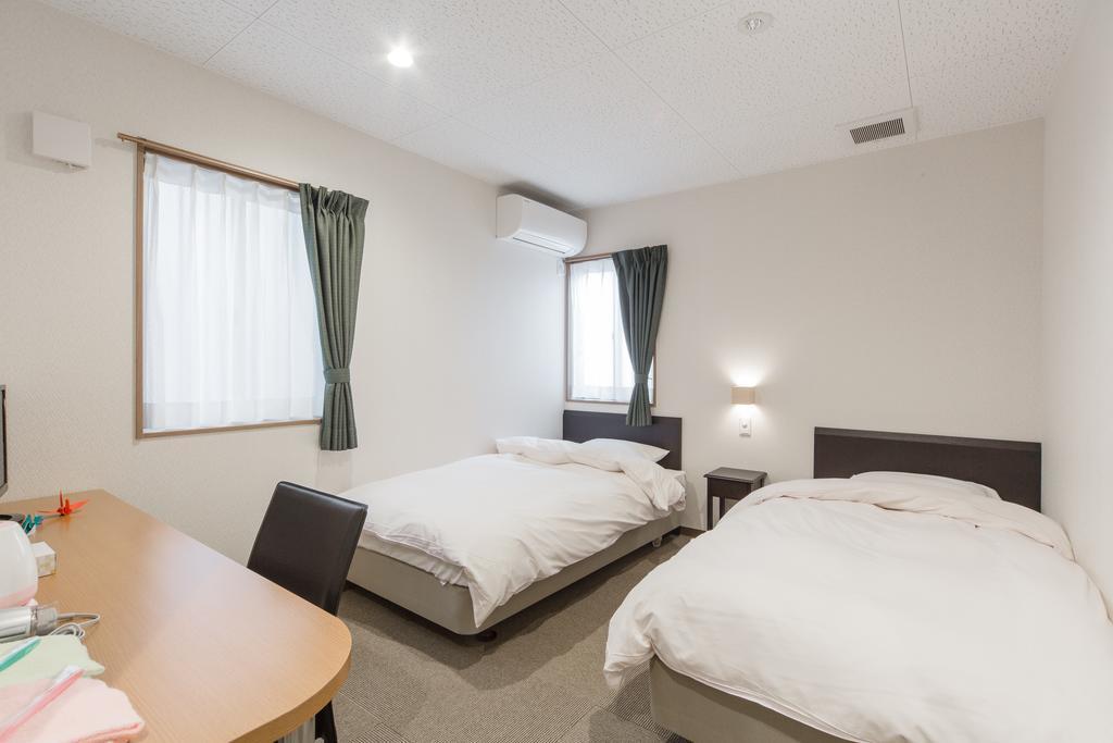 Shijo Omiya Guesthouse And Hotel Kyoto Exterior photo